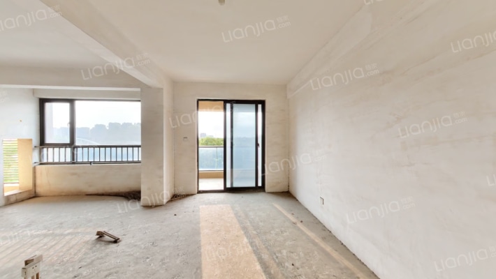 御龙湾二手房实景图