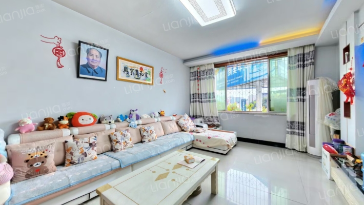 先锋街二段600号二手房实景图