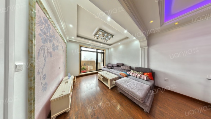 溪铖水岸二手房实景图