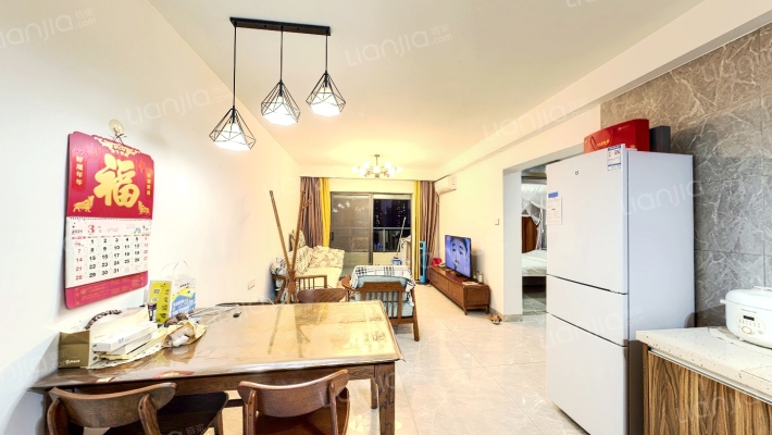 钻石假日酒店公寓二手房实景图