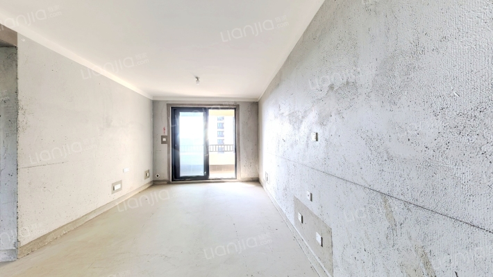 海伦堡逸璟园二手房实景图