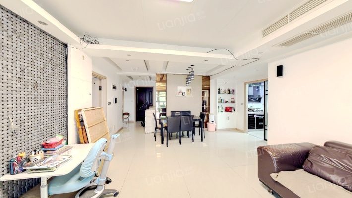 巴黎大厦二手房实景图