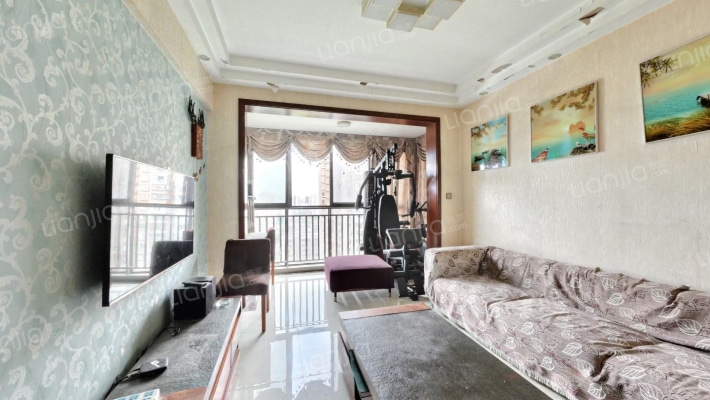 领都二手房实景图