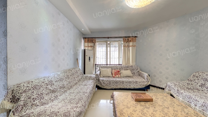 西亚怡顺佳苑二手房实景图