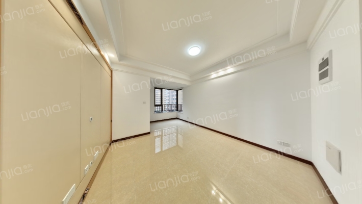 香槟城二手房实景图