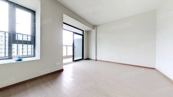 保利天空之城泊院南区二手房实景图