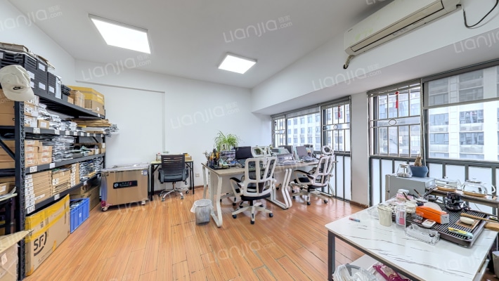 新亚洲国利大厦二手房实景图