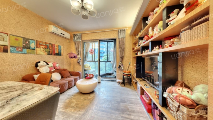 鹭岛国际三期二手房实景图