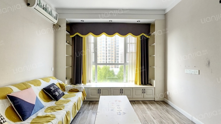 维也纳公园二手房实景图