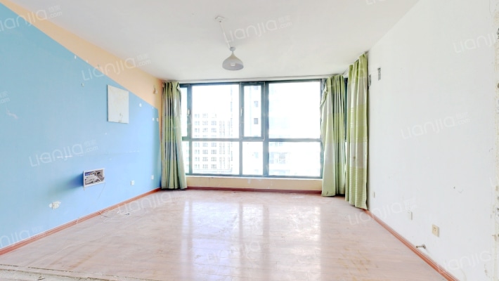 东岳海花园二手房实景图