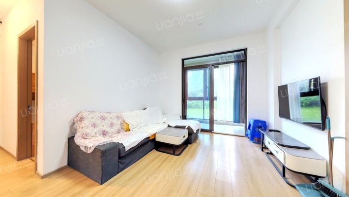 荣安御宾府二手房实景图