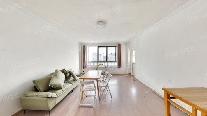 双龙花园东区二手房实景图