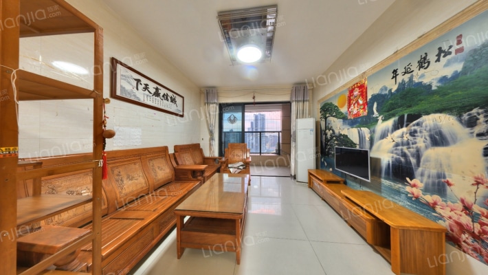 福盈中央山二手房实景图