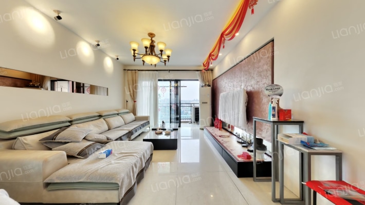 华润置地凤凰城二手房实景图