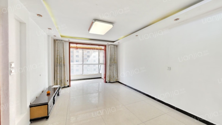 上都名苑二手房实景图