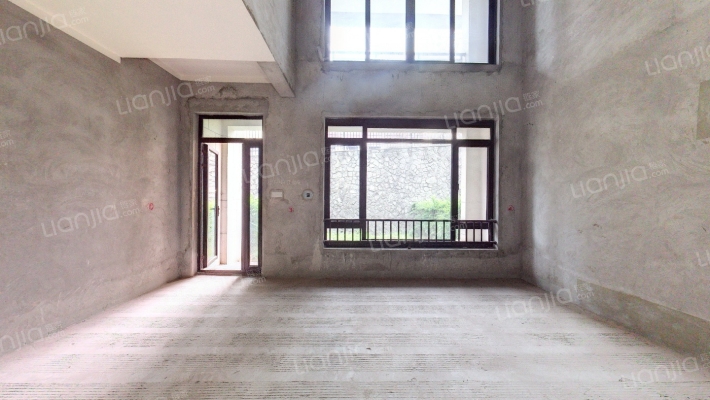 中建御湖壹号B御墅二手房实景图