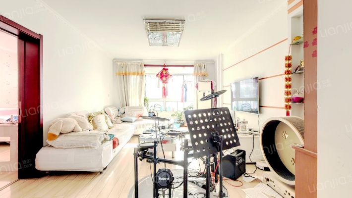 纳福新居二手房实景图