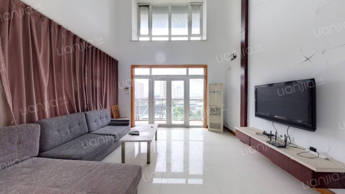 万华紫金花苑二手房实景图