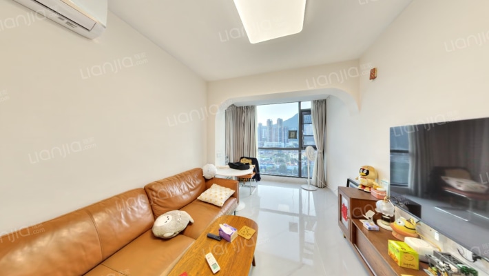 悦千山雅园二手房实景图