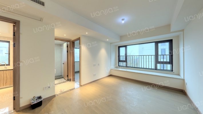 金地滨与城二手房实景图