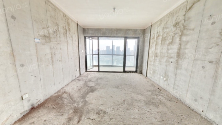 天祥水晶湾二手房实景图