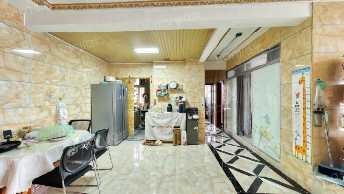 荣耀华西馨园二手房实景图