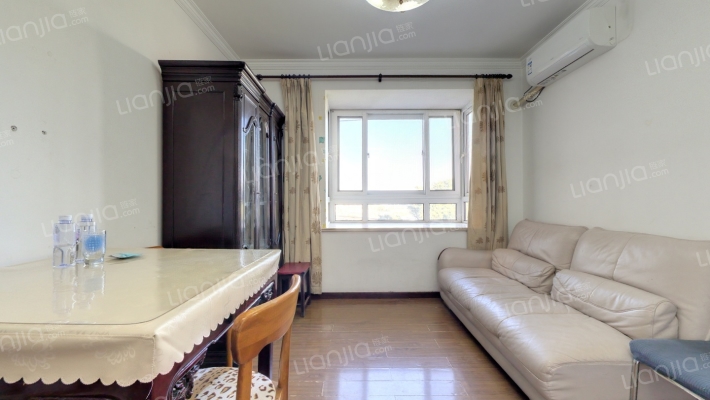 真南路895弄二手房实景图