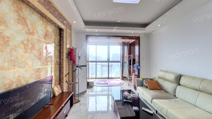 钱隆首府二手房实景图