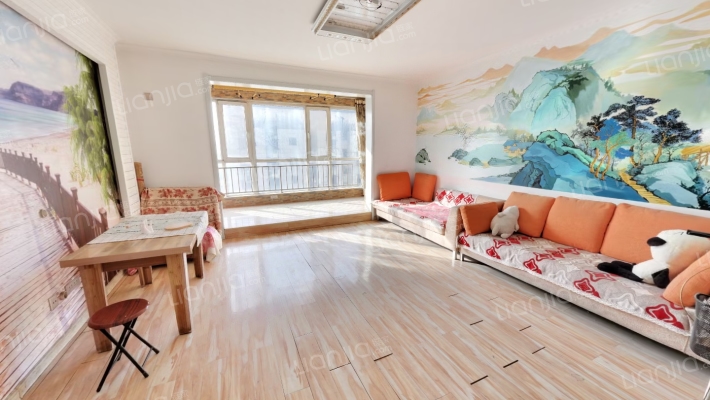 国泰龙城苑东区二手房实景图