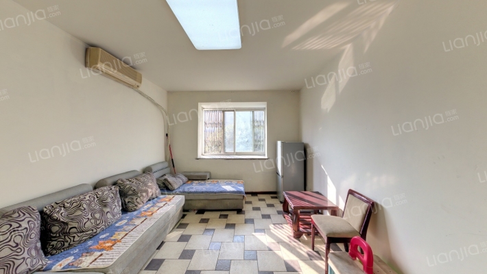 新雅中街32号二手房实景图