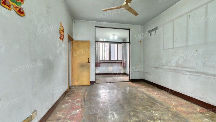 磨底河沿巷11号二手房实景图