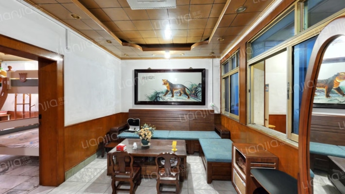 区工商局宿舍二手房实景图