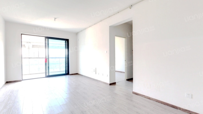 溪悦水岸二手房实景图