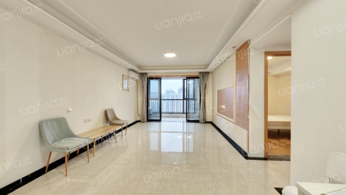 中德英伦联邦D区二手房实景图