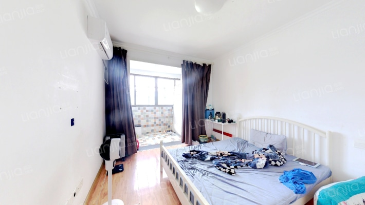 兴贤佳园二手房实景图