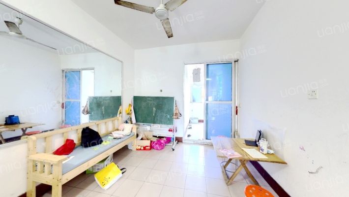 房产家属院二手房实景图