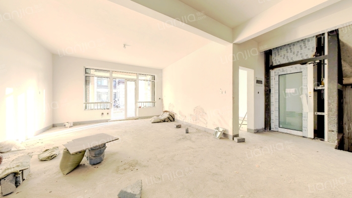 赢兴华庭二手房实景图