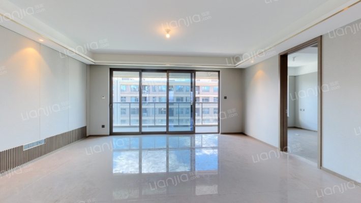 春宸上府二手房实景图