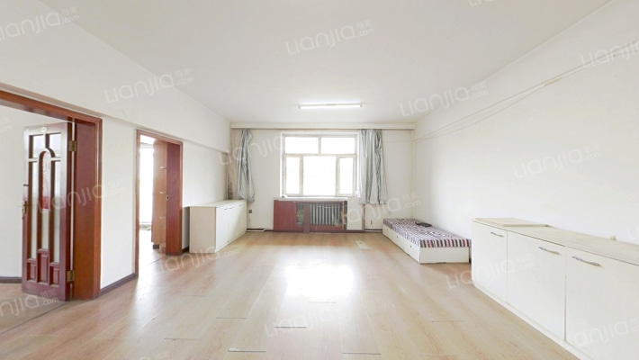 哈客小区二手房实景图