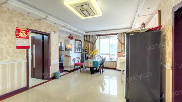 华新苑二手房实景图