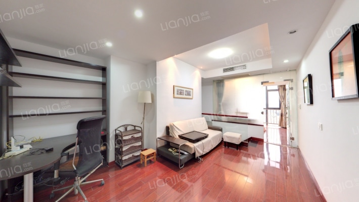 铂金公寓二手房实景图