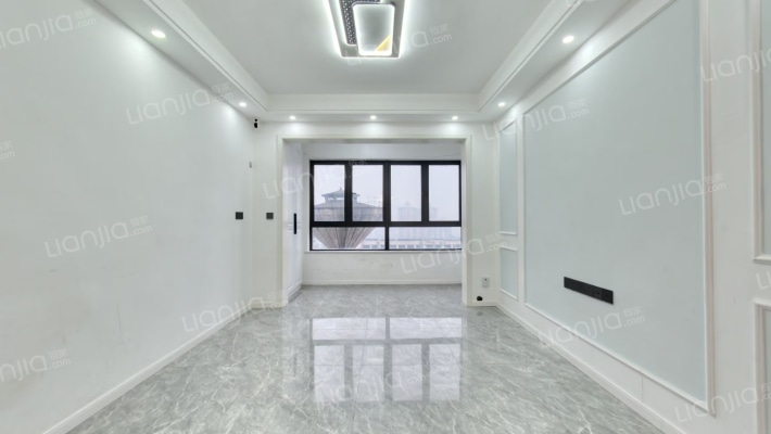 川江国际二手房实景图