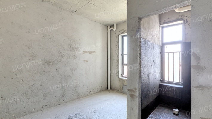 八方公寓二手房实景图