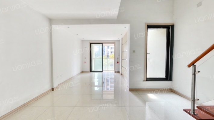 太湖纯水岸花园二手房实景图