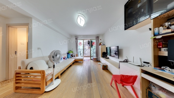 鸿瑞花园三期二手房实景图