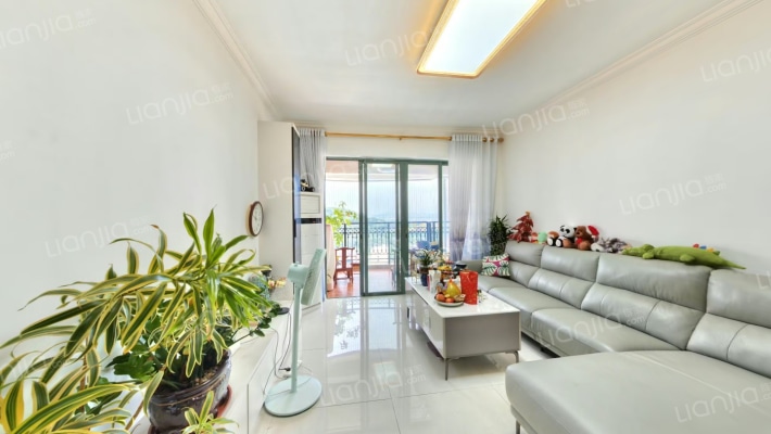 莱茵水岸二手房实景图