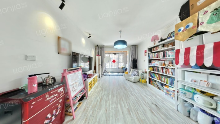 保利曲江春天里二手房实景图