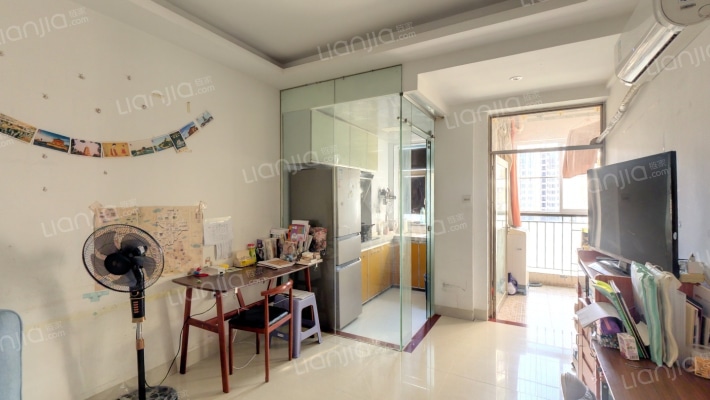 华辉铭铸二手房实景图