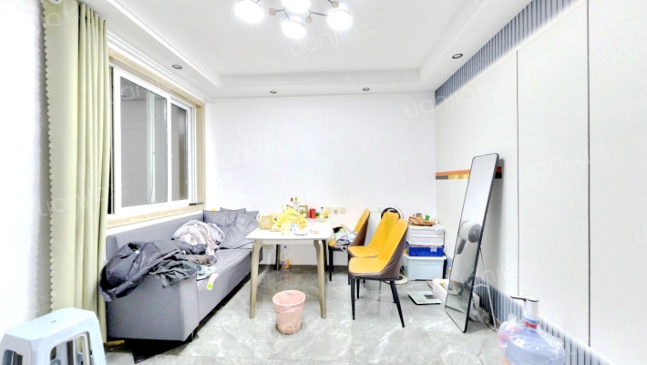 松南城裕荣苑二手房实景图