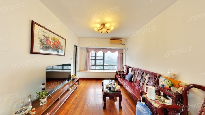 金域蓝湾二手房实景图